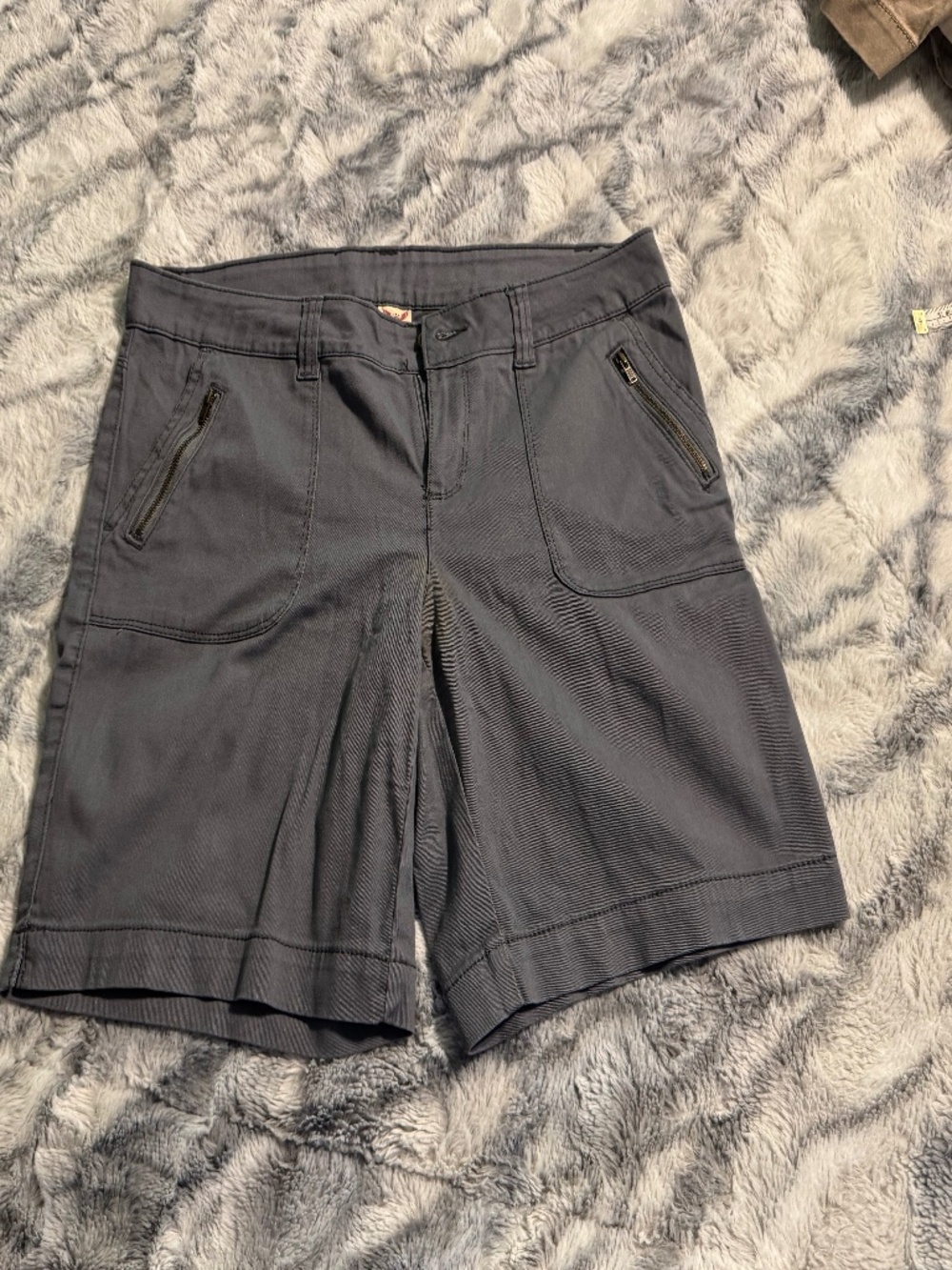 FAded Glory GRAY CARGO   Shorts, s 10